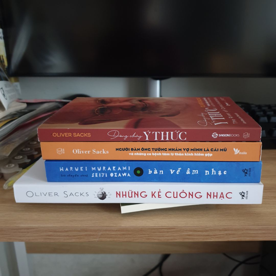 Sách bao bọc kỹ, khi nhận không mố méo trầy xước, còn mới cong. Giấy chất lượng ổn áp.
Sách nội dung hay. Ra cũng lâu rồi không biết bao giờ mới hết.