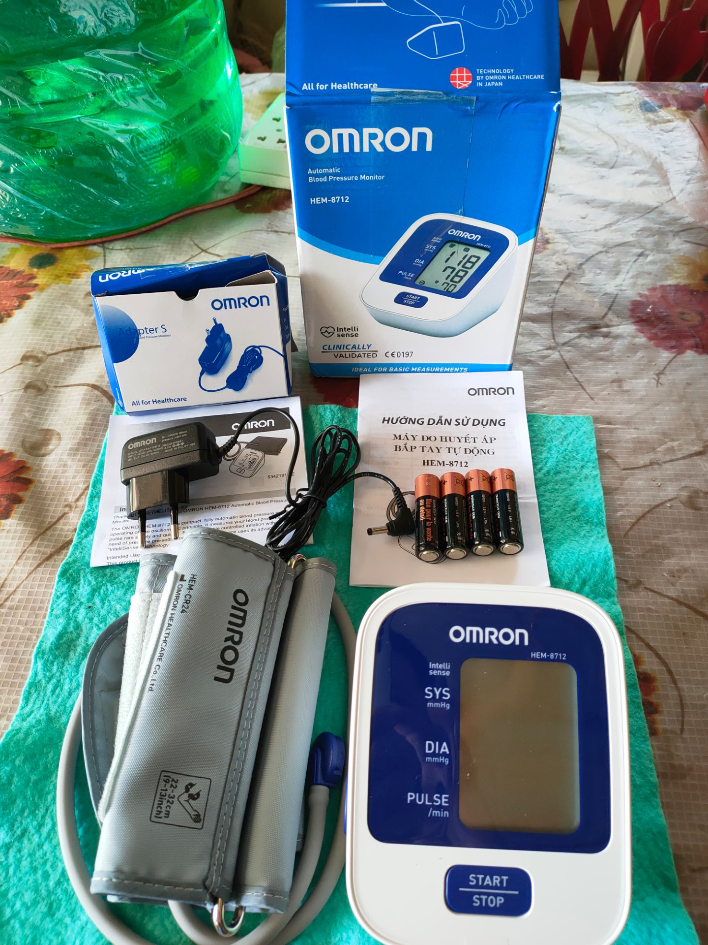 máy chạy rất êm. phụ kiện đúng như giới thiệu 😀