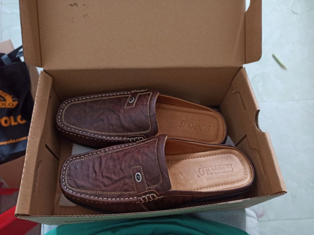 ok. giá này thì tôi đánh giá 9/10. nên mua các bạn, giấy bải hành, hộp giỏ rất chuyên nghiệp