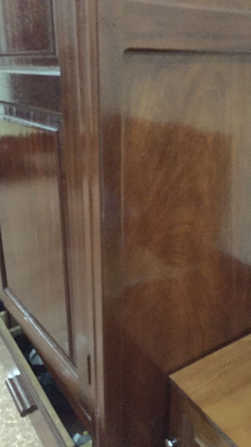 Nồi đẹp. Nấu cơm ngon. Giao hàng khá nhanh. Săn đc giá 895k cả ship. Bất tiện là thiếu quai xách. Ko thấy hiện tượng nước đọng trên nắp nồi tràn ra ngoài do ko có cốc thu nước thừa. Chắc để qua đêm thì lượng nước đọng nhiều nên khi mở nắp nước sẽ chảy ra. Gì nữa nhỉ. Ah độ bền thì chờ thời gian trả lời. Tạm cho shop 5*