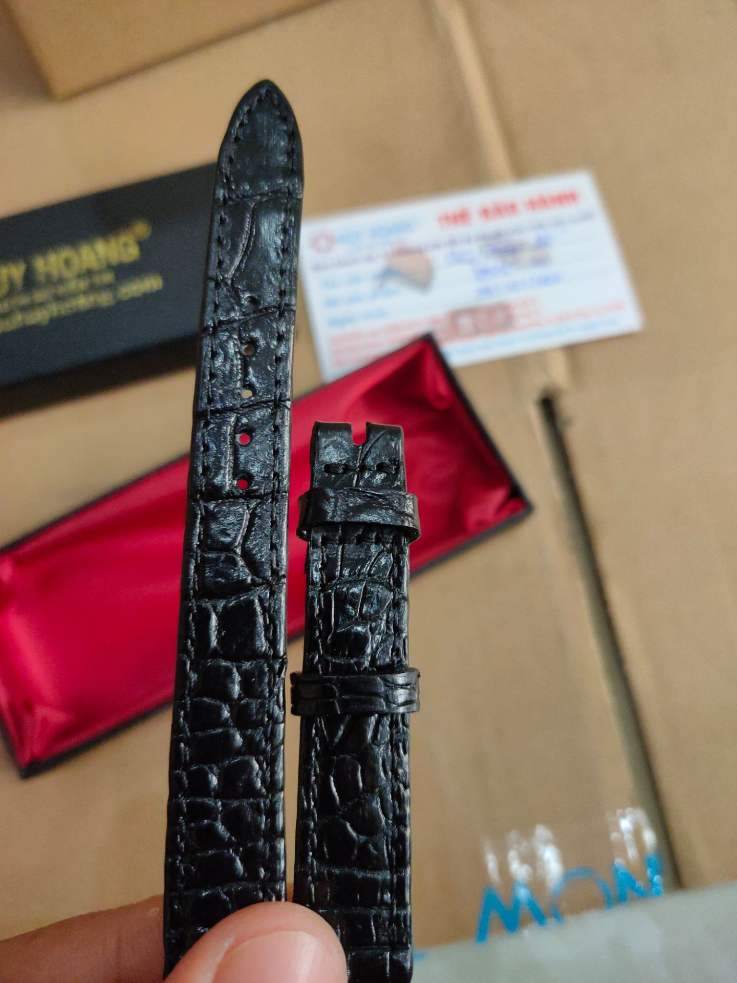 Dây đồng hồ đẹp..Da thật.. Tiki giao hàng nhanh...