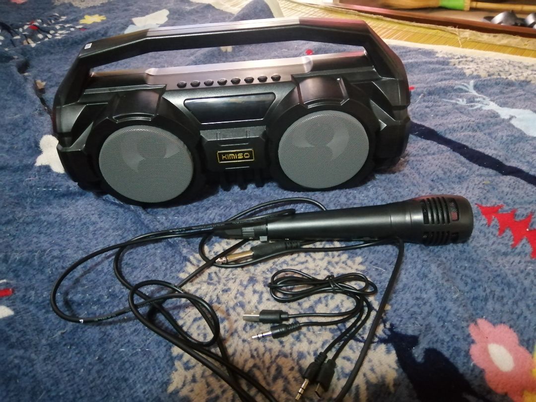 Minh nhần hàng  đúng  với hinh anh  loa nghe tốt ko rè  mít nghe cung tốt đóng gói cận thật  cho shop  4 sao còn  đề dùng và sau  này có sao ko