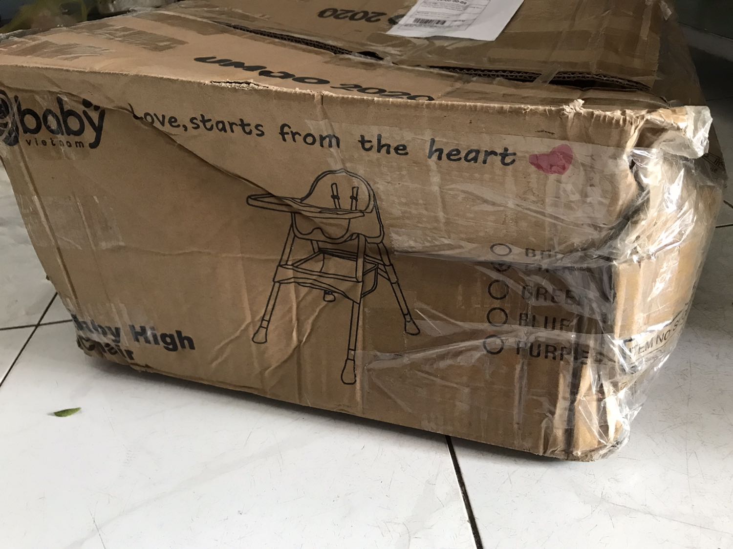 Nhận hàng thùng tan nát. Sản phẩm thì bẩn như đã dùng 1 năm rồi, thiếu 1 chân, thiếu thanh giằng ngang. Yêu cầu đổi hàng thì 10 ngày vẫn chưa giải quyết. Tới giờ vẫn chưa tới nhận hàng. Quá thất vọng với nhà bán hàng này