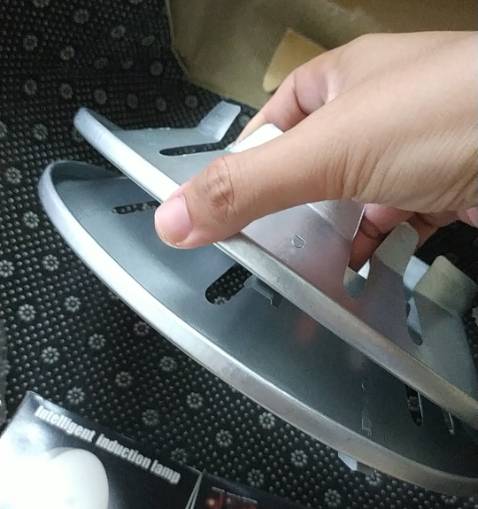 Chắc chắn, hài lòng, cân thận do các cạnh sắc bén