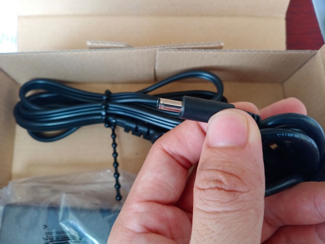 cực kì hài lòng về cách phản hồi đóng gói sp cẩn thận hay giao hàng nhưng shop giao nhầm adapter chui cắm nhỏ hơn máy mình thế là ko sử dụng đc mong tiki hỗ trợ mình trả lại hàng nhanh nha