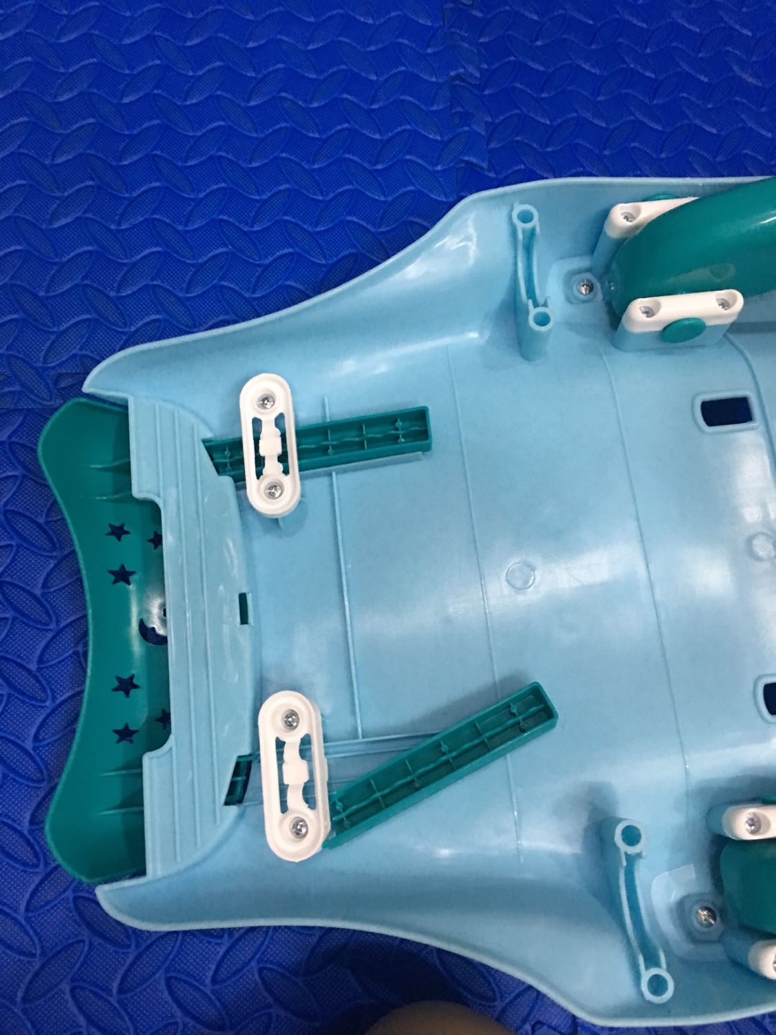 hàng bể vỡ nhắn tin đặt hàng shop ko trả lời
nhận hàng bị bể vỡ shop cũng ko phản hồi
thủ tục đổi trả thì rườm rà thôi mua cái mới cho nhanh