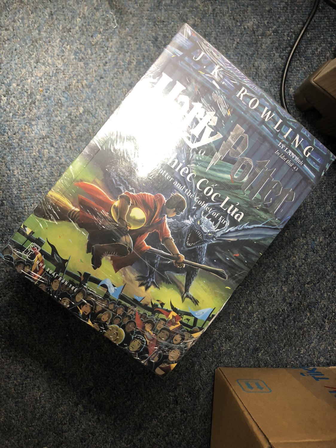 Đóng gói ok, giao hàng nhanh, sách được bọc kỹ và mới. Thích tiki vì có lịch trình giao hàng rõ ràng