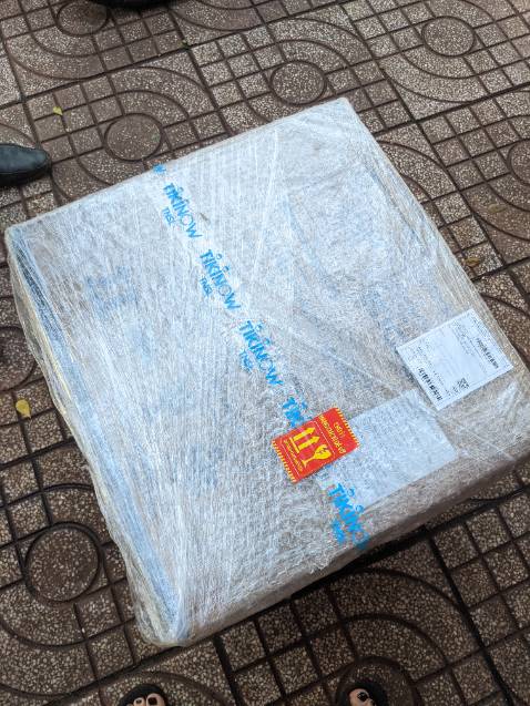 Mới nhận *** thử heo quay, kết quả khá là ok. Nhiệt ổn, hấp ổn, nồi ổn, nên mua nhé cả nhà. Phải công nhận rằng nồi SANG lắm nha ☺️