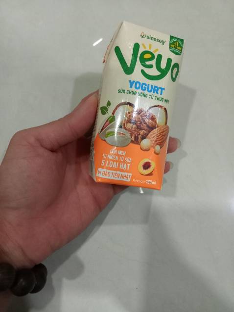 Dạ A Mi Đà Phật trong 3 vị thì vị Đào Tiên Nhật là dễ uống nhất ạ. Vị Đào Tiên Nhật thơm lắm ạ.Hạng sử dụng đến tháng 05/2023 (còn lâu). Giao hàng cẩn thận, tận tình. Cảm ơn Tiki ❤️