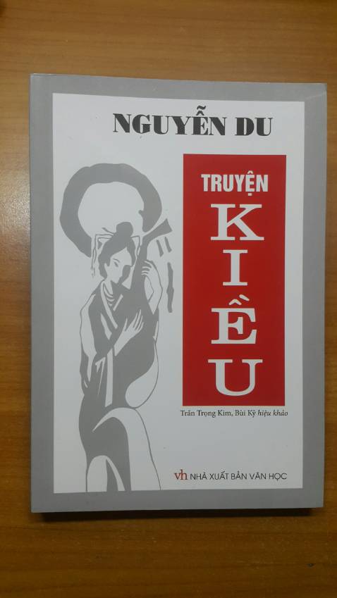 Giao hàng nhanh chóng và chuyên nghiệp, mình rất thích quy trình làm việc này của Tiki.

Sách giao đến mình thẳng thớm, sạch sẽ, chất giấy thơm, sạch.

Một lần nữa mình được đọc lại trọn vẹn tác phẩm nổi tiếng này của Cụ Nguyễn Du qua lời dẫn giải, hiệu khảo của Cụ Trần Trọng Kim và Bùi Kỷ.

Cảm ơn Tiki Staff!