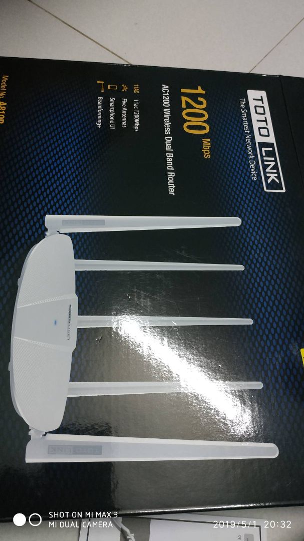 tiki giao hàng đúng thời gian, sản phẩm đóng gói vào bọc kỹ, chất lượng khá ổn, *** cả 2 sóng 2.4ghz và 5ghz đều được, sóng 5ghz với điện thoại có hỗ trợ wifi chuẩn ac khá tốt. giao diện trang quản lý có tiếng việt. chỉnh và giới hạn giờ trẻ em kết nối được. lập lịch khởi động lại