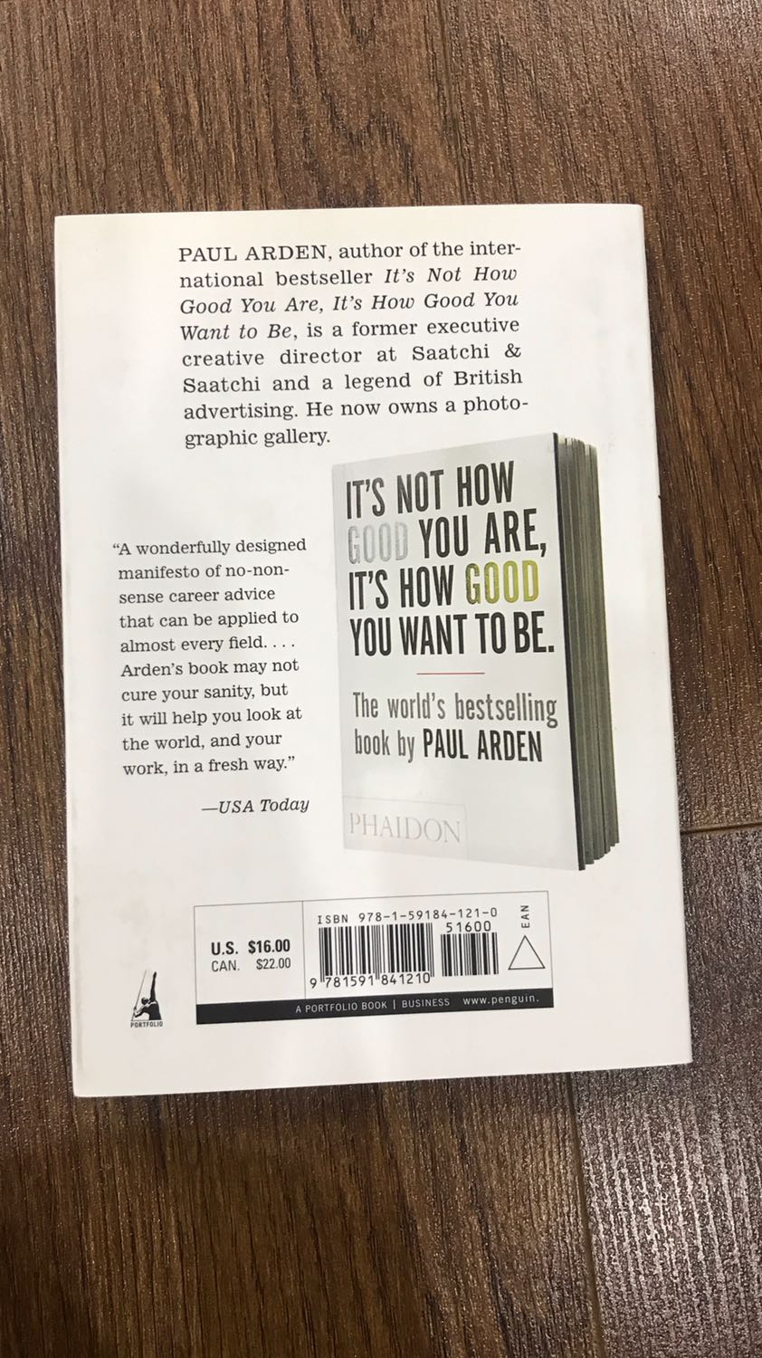 Sách không bọc gì bên ngoài nên rất bẩn và cũ