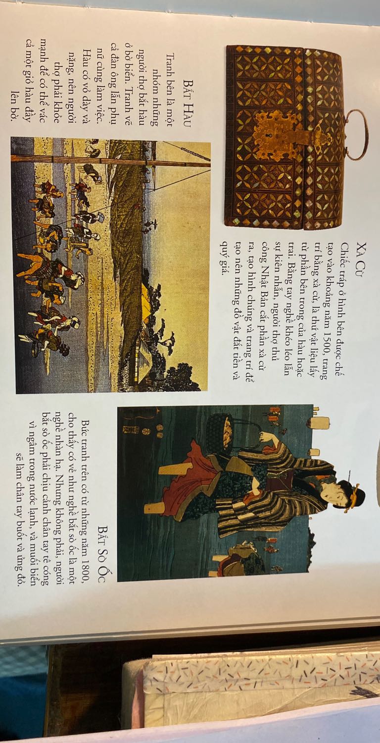 Cuốn sách mang đến cho người đọc một cái nhìn khái quát về toàn bộ lịch sử cổ đại Nhật Bản. Với tư cách là một người học tiếng Nhật, mình nhận thấy rằng cuốn sách này phù hợp với những bạn có quan tâm tới văn hoá lịch sử Nhật Bản mà chưa biết bắt đầu từ đâu. Cuốn sách đưa ra những khái niệm cơ bản, mốc thời gian chính trong lịch sử. Từ những mục nhỏ trong sách chúng ta có thể tìm thêm những cuốn sách khác để tìm hiểu thêm thông tin.