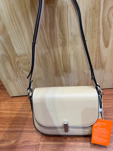 Đã hk những sale mà còn đẹp nữa nha mấy bà kiểu mang lên cứ bị mê luôn í lên form cực kì xịn xò luôn nha mua đi kẻo hết mấy bà ơii