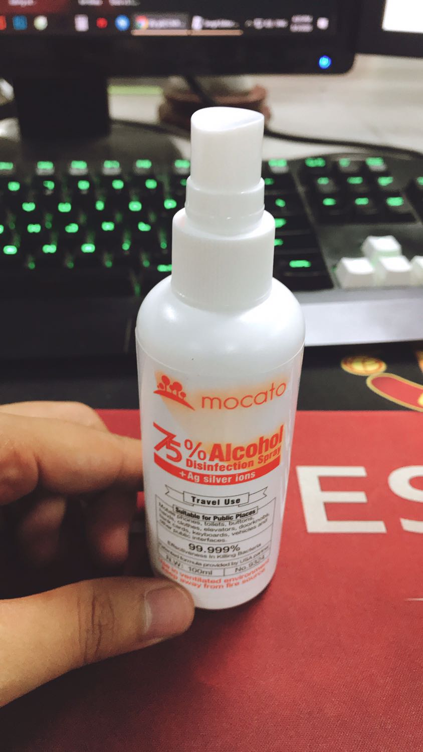 Sản phẩm đóng gói đẹp chắc chắn, giao hàng nhanh. Xịt tay mùi dễ chịu, shop phục vụ rất nhiệt tình. Hết sẽ mua lại lần sau ☺️