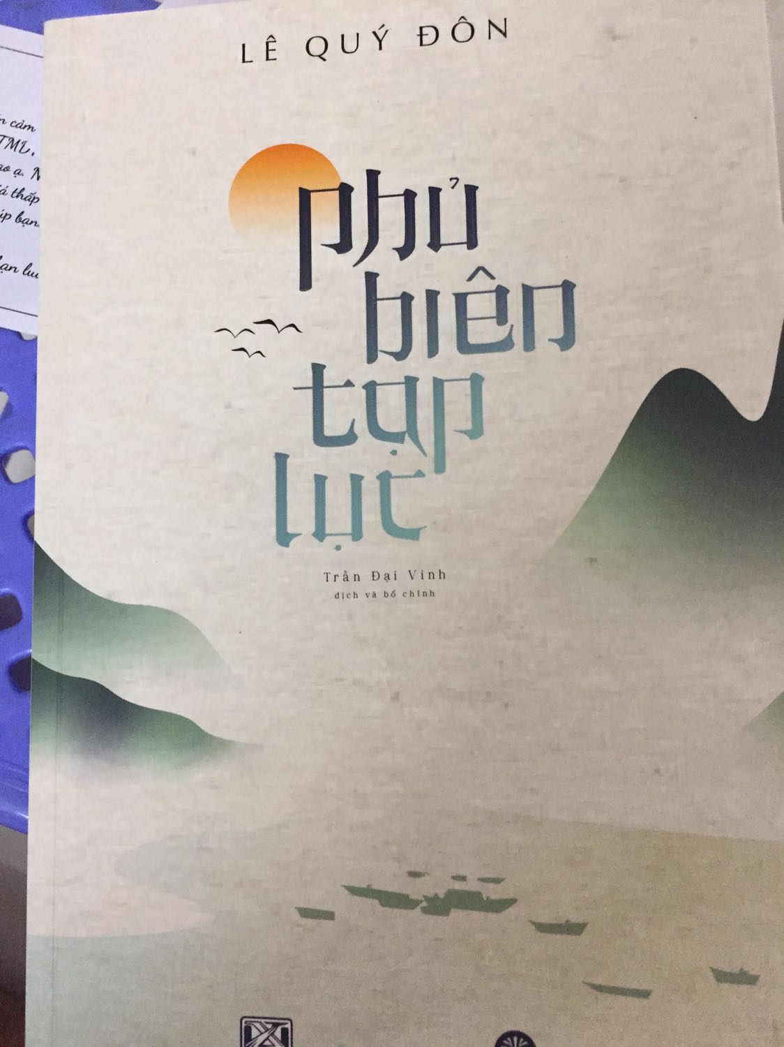 Sách đẹp! Giao hàng đúng hạn. Những tác phẩm kinh điển về văn hoá, lịch sử Việt Nam. Mình rất thích. Cảm ơn MaiHabooks và cảm ơn Tiki!