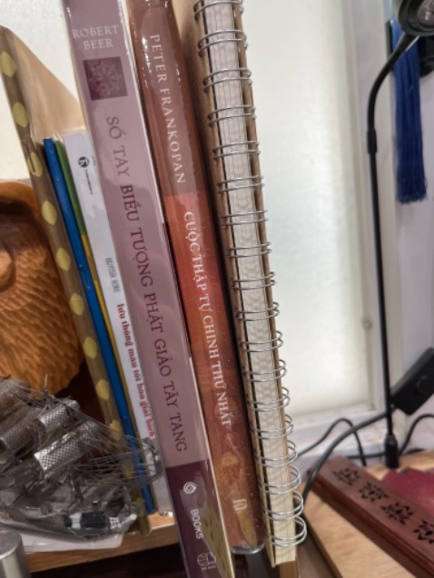 Sách giải nghĩa các biểu tượng Phật giáo Tây Tạng chi tiết