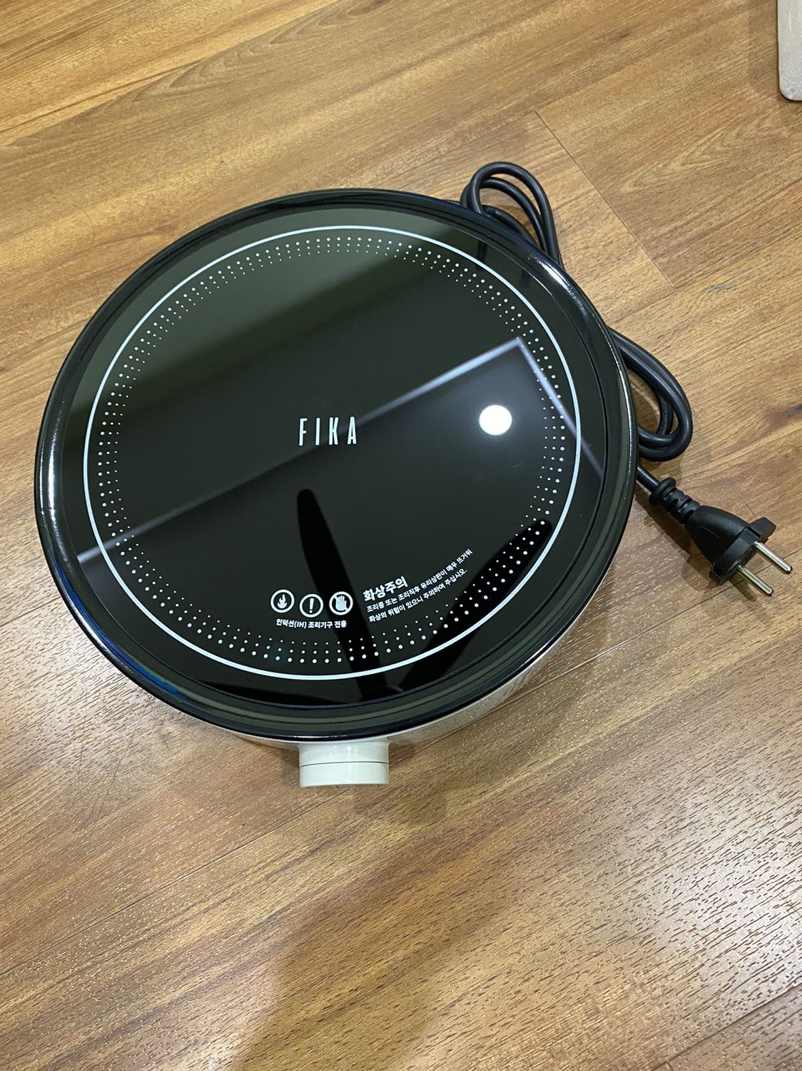 Đóng gọi cẩn thận. Hàng tốt, đẹp, dễ dùng trên bàn ăn.