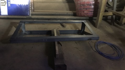 Hai cái bát sen nhìn vui vui