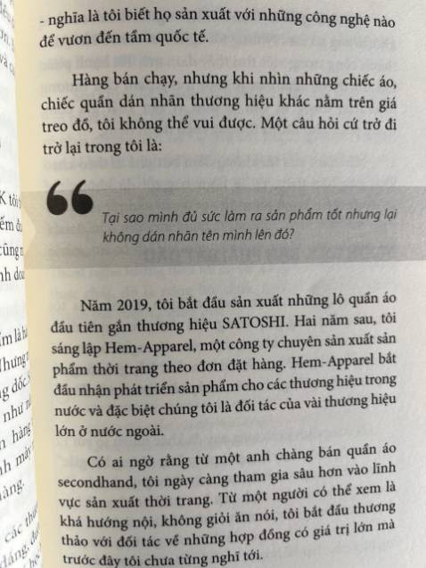 một quyển sách rất thực tế và hữu ích về kinh doanh thời trang từ tác giả Việt. Rất thích hợp cho các bạn muốn kinh doanh về thời trang. Đọc xong muốn chạy ra Hẻm store tham quan liền, biết đâu gặp dc tác giả :D