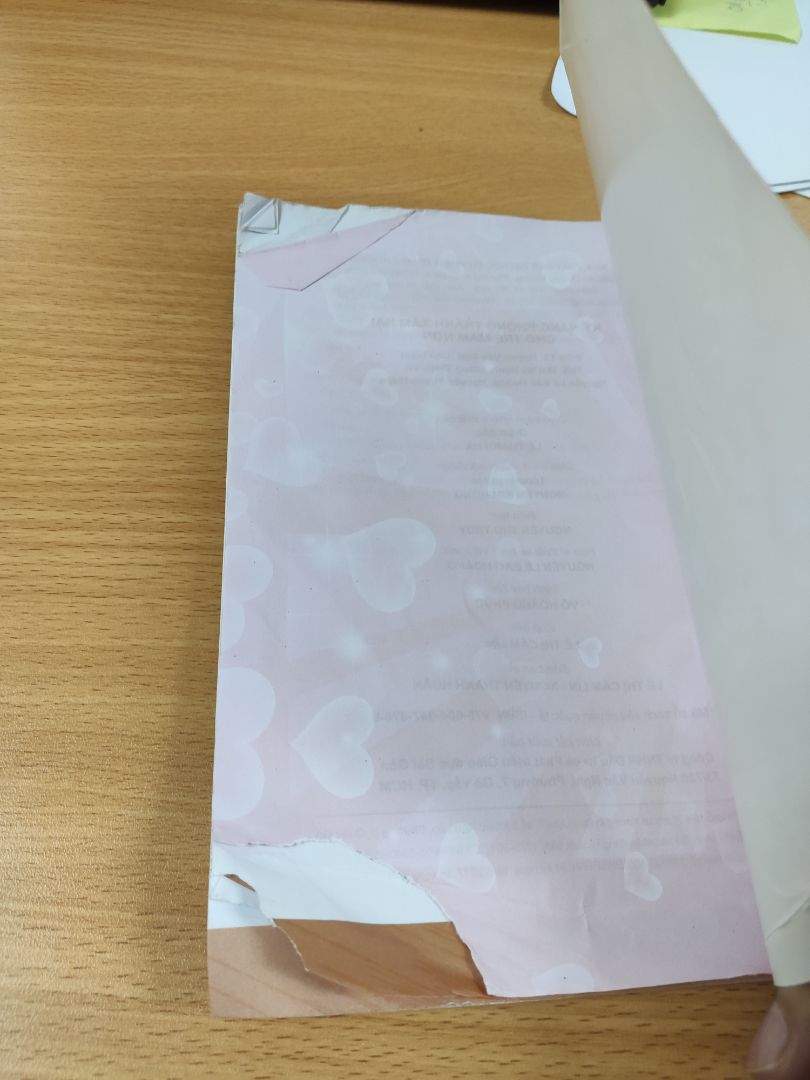 Không thể tin được Tiki Trading lại gửi cho mình sách cũ nhàu nát, rách. Đề nghị các bạn xem lại