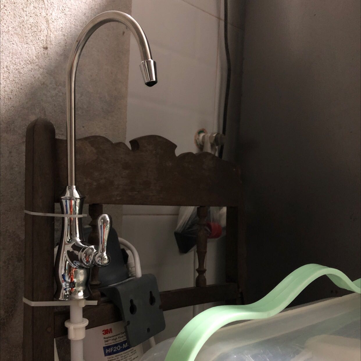 Lọc nước nhanh, cảm thấy sạch sẽ , an toàn và xịn xò. Tốt cho sức khoẻ.