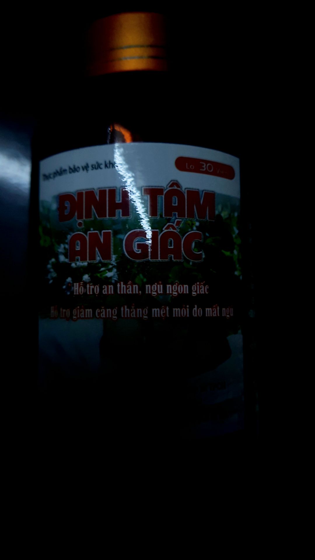 Thiếu quà tặng???? Gương cầm tay???