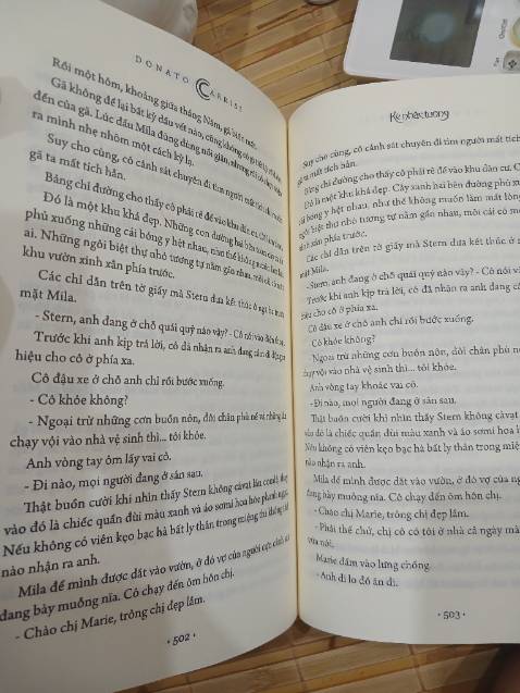 Bọc cẩn thận, sách k bị hư hại gì.
Sốp nhẹ nhàng dễ mến😌😌
Có trang bị lỗi, mong lần tái bản sau sẽ khắc phục (nếu k phải lỗi mình quyển này)