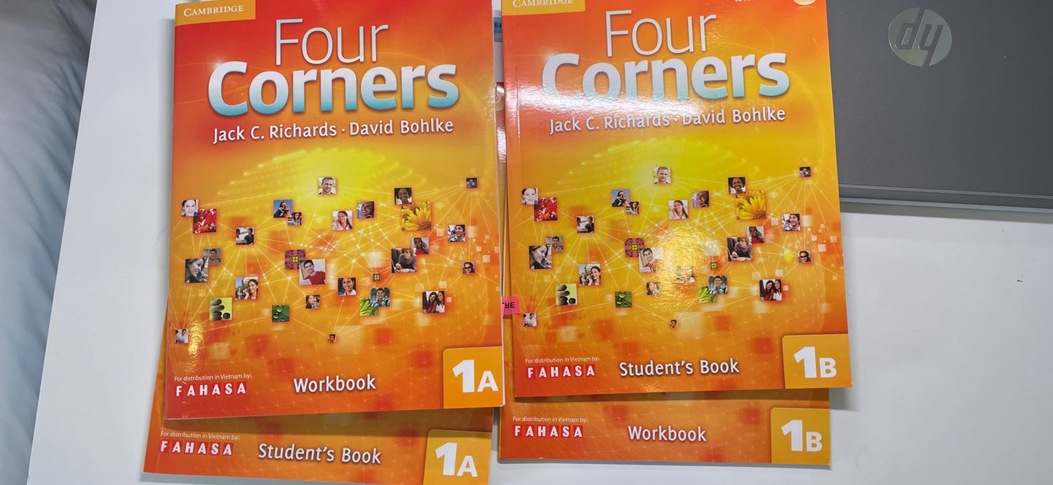 Quyển sách này được chia thành một bộ gồm 2 cuốn: 1 quyển Workbook 1A, 1 quyển Student’s Book 1A. 

Mà trên Tiki, cửa hàng Fahasa bán 1A và 1B ( 2 quyển không liên quan gì tới nhau) làm mình phải order thêm bên khác về. Mất thời gian và mất hứng thú.