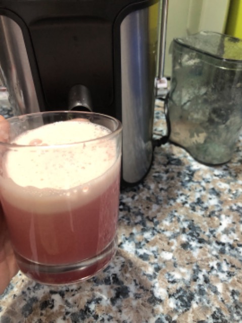 Giao hàng nhanh,Máy chạy khỏe,tiếng hơi to,ép kiệt bã,nhìn ngoại hinh máy rất ok,chạy tốt nữa,ok so voi tầm giá,mong máy sẽ bền lâu dài