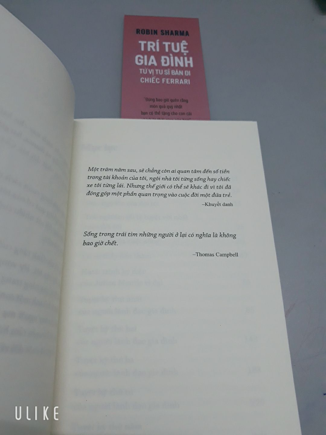 Sách đẹp, mới tinh, cuốn màu hường dễ thương gì đâu. Nôii dung mình chưa đọc vì chưa có gđ nên đọc KPVM rồi,  nhưng chắc sẽ oki, vì sách của Sharma nội dung thì k phải bàn🍀