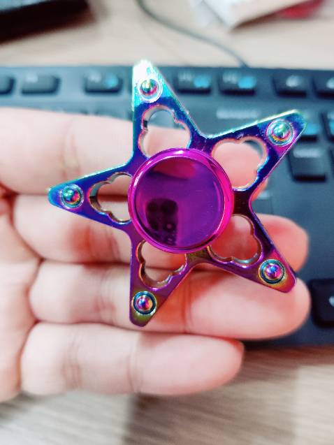 Đẹp nha, nặng đầm, cầm chắc tay, được sơn tĩnh điện nhìn khá bắt mắt. Quay được khá lâu. Good 👍