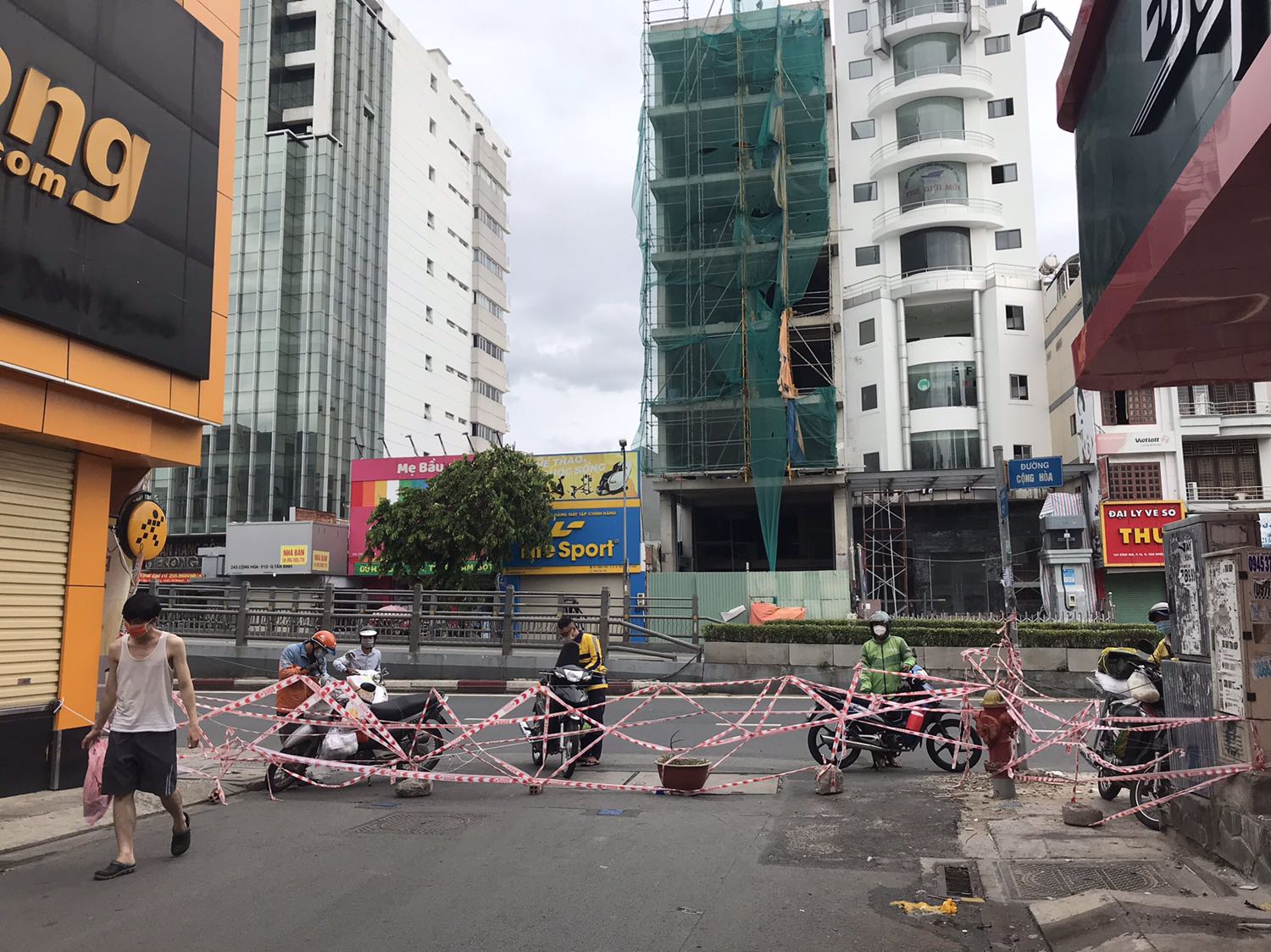 Hàng ok . Trong tầm giá thì vậy là đủ để xem, loại này k có ghi âm với tầm xa hơi mờ nhé mn