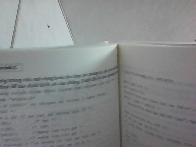 Cuốn sách kinh điển dành cho những bạn mới học lập trình!
Mình mua cuốn này từ hồi năm nhất, rất đáng giá. Mình đã đọc bản pdf nhưng vẫn muốn mua bản giấy. Một chú ý nho nhỏ là các ví dụ trong sách được chạy trên Turbo C 2.0 nên nếu bạn nào sử dụng các trình dịch mới nguy cơ sẽ phát sinh một số lỗi nho nhỏ (ví dụ như vài câu lệnh không khả dụng), tuy nhiên đây chỉ là những lỗi rất nhỏ mà thôi. Khó có cuốn sách lập trình nào làm hài lòng tất cả mọi người, tuy nhiên với mình, cuốn sách này đáng giá 4.8*, vì ngôn từ trong sách khá dễ hiểu.
Cuốn sách mình mua có bookcare, bản thân mình khá ưng ý với bìa bọc này (vì nhìn khá chắc chắn).
p/s: nãy mình vừa viết đánh giá rồi nhưng không hiểu sao nó lại biến đâu mất >.< hic.
Have fun!