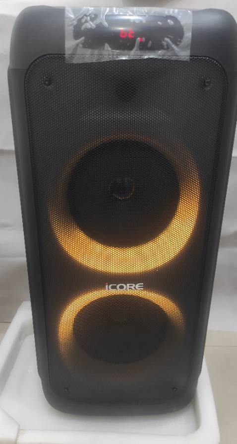 Âm thanh quá ổn, 2 mic uhf kèm xịn xò, hàng chính hãng nên khá yên tâm, shop hỗ trợ khá tốt, mua sale giá tốt, shop có miễn phí giao hàng, nói chung hàng ngon giá tốt nha ae