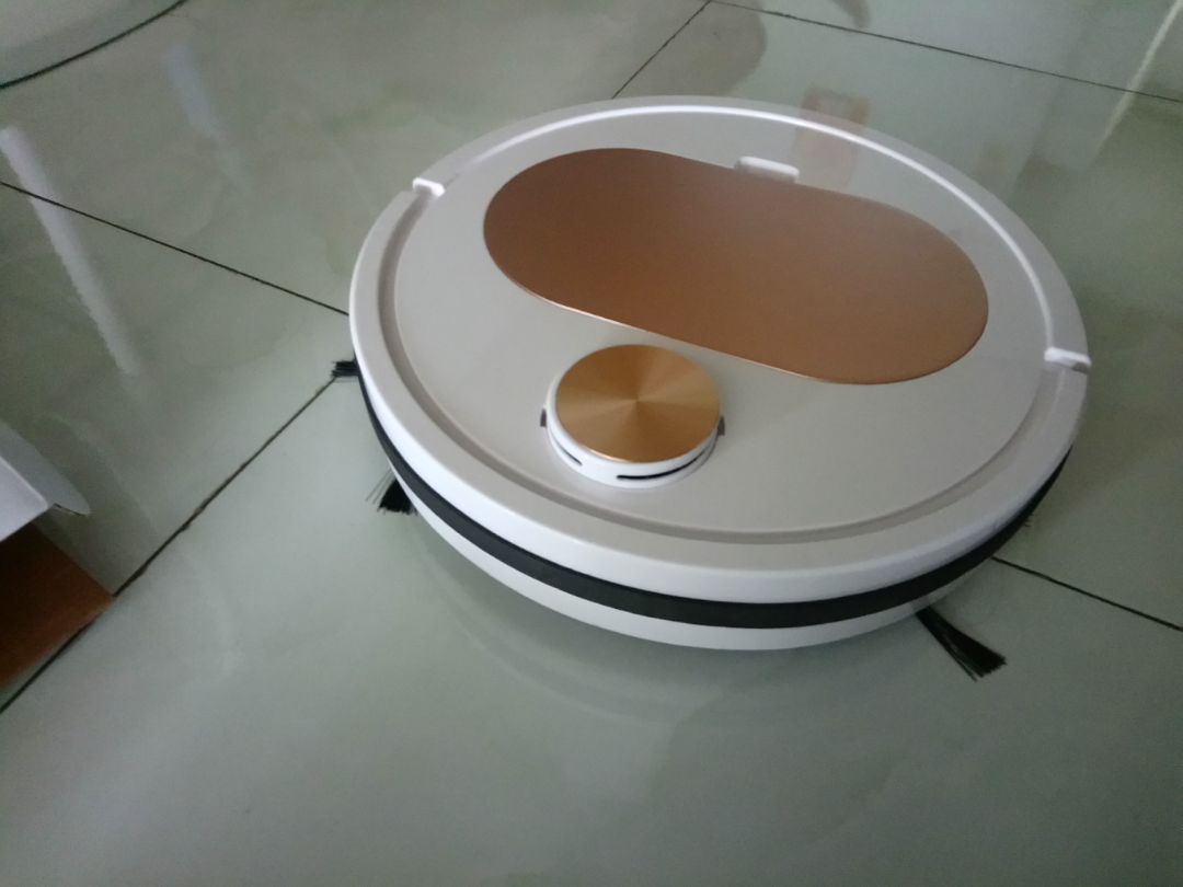 giao hang nhanh có 5 hạt sen mà đóng gói lớn quá ko biẻt có phải hạt sen nhat ko nữa