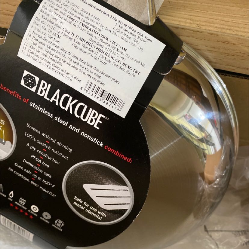 Đã dùng chảo này rồi. Chống dính tốt. Dễ chùi rửa. Mẫu mã đẹp, chắc chắn, nặng tay. Có tặng kèm 10 muỗng. Tks shop