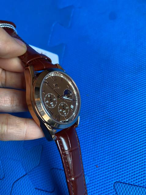 Đc shop tư vấn kỹ, và cam kết về chất lượng nên xúc luôn 3 cái , cùng cái hộp xịn xò.  Cảm nhận ban đầu mình rất rưng ý và hài lòng