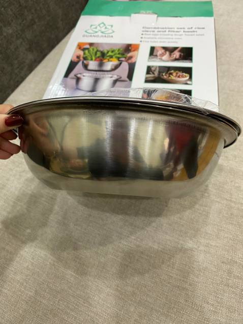 Hàng đẹp lắm luôn ạ. Shop giao đầu đủ 3 chi tiết, sản phẩm giông mô tả. Rất ưng cái bụng luôn