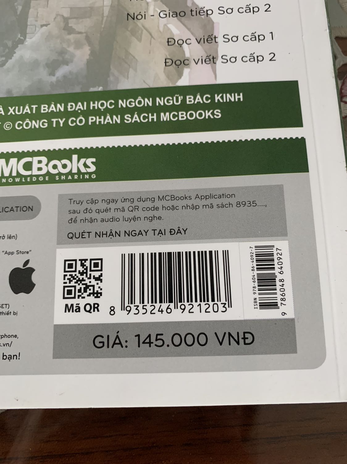 sách đến tay mình nguyên vẹn oki lắm, giao siu nhanh nữa, giá bìa 135k mà mua có 94k thui cũng khá là oki