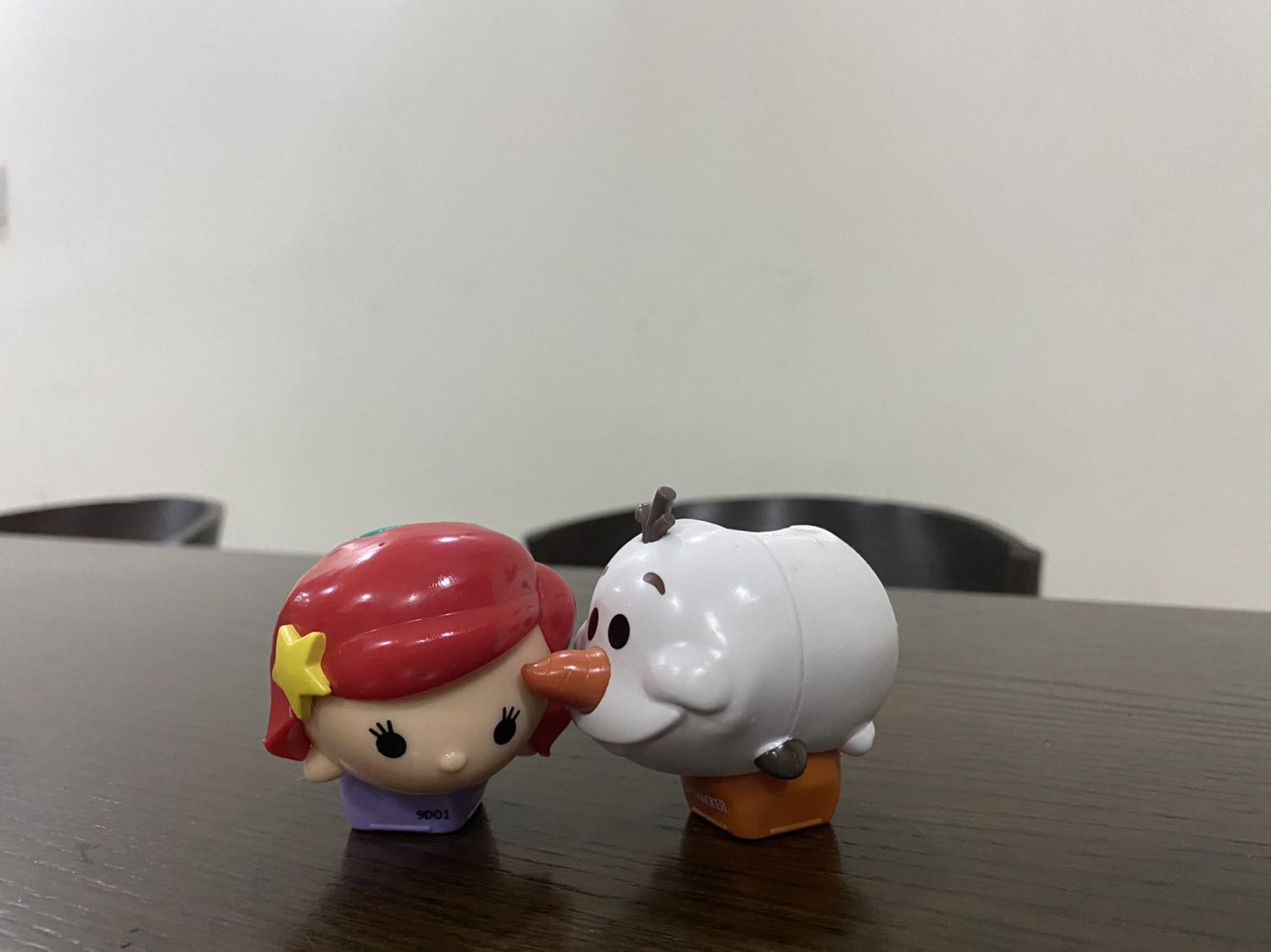 Dễ thương, hàng chắc chắn. Olaf vị chocolate mint khá dễ thương và mát nhẹ.