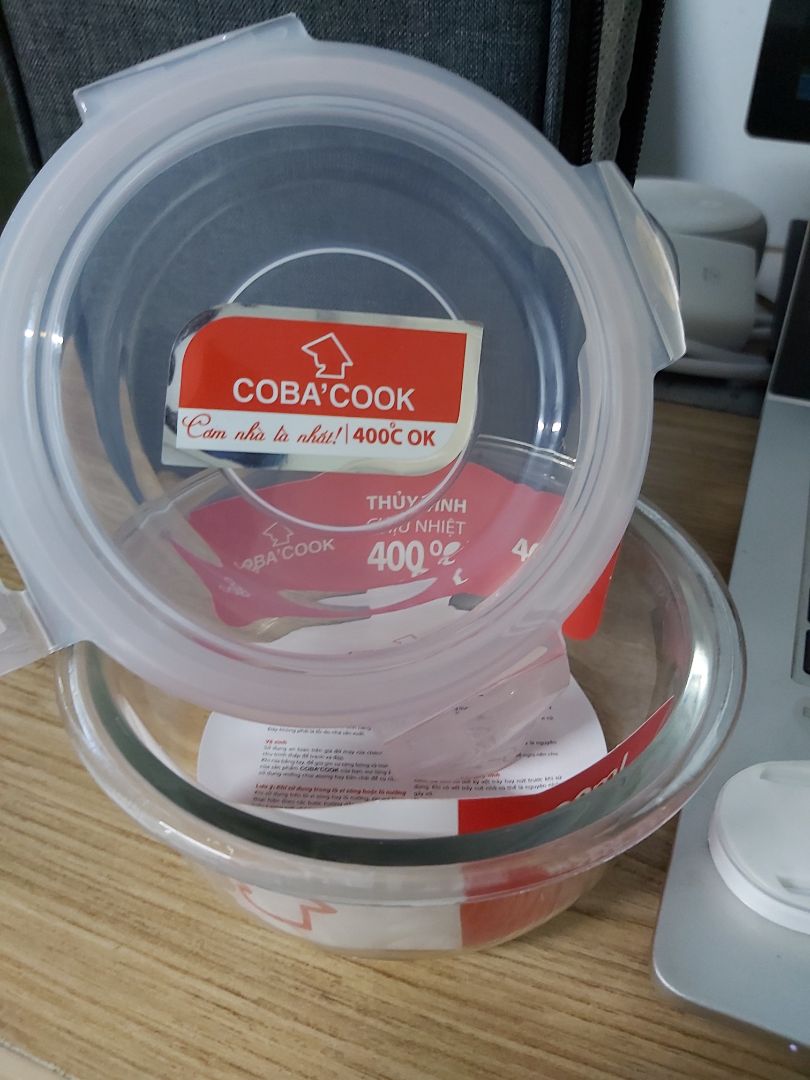 Nhìn chắc chắn, bắt mắt. Được tặng thêm cái gì không biết nữa. nhưng có cái không xài lòng là hàng TQ nhưng lại ghi VN.