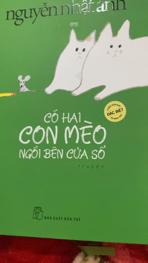 Sách bìa cứng bản đặc biệt nên rất đẹp nhé mọi người 
Bìa cứng thiết kế có áo và có đánh dấu trang tặng kèm bockmar nữa ah
Nội dung thì siêu hay rồi ah nên mua cho các bé đọc