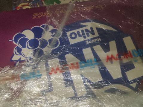 Fanta vị nho dễ uống mà fanta làm quả chai hơi kỳ cục khác người. 300ml là quá bé cho 1ly bây giờ. Phải tăng lên 350 thì sẽ hợp lý hơn.