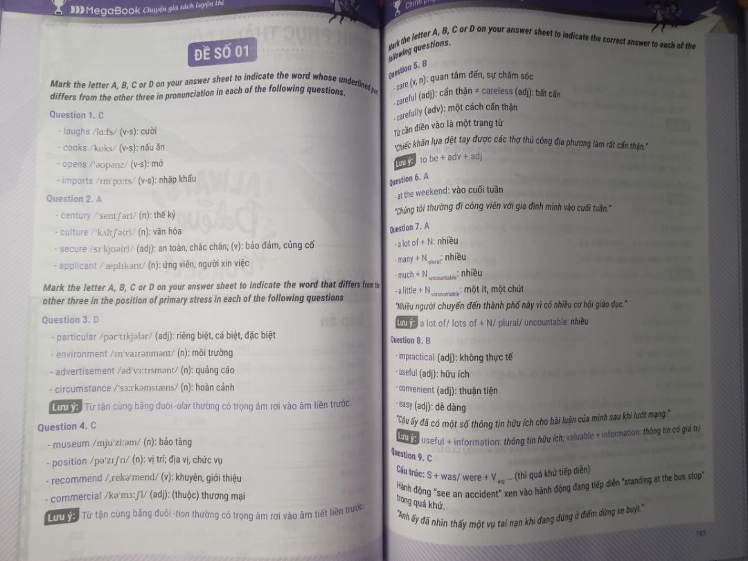 Sách có phần lý thuyết được trình bày rõ ràng, dễ học, chia ra nhiều phần. Về bài tập thì có ngay sau mỗi chuyên và và đề thi gần cuối. Phần đáp án nằm ở cuối sách, giải rất chi tiết và dễ hiểu. Giao hàng cũng nhanh nữa mọi người ơi. Các bạn nên mua nhaaaa