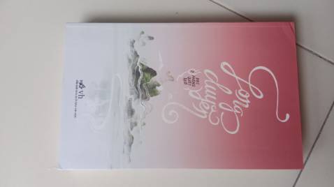 Sách mới, bao bì đẹp mắt, được đóng gói và giao hàng đúng ngày, chưa đọc nội dung nên chưa biết.