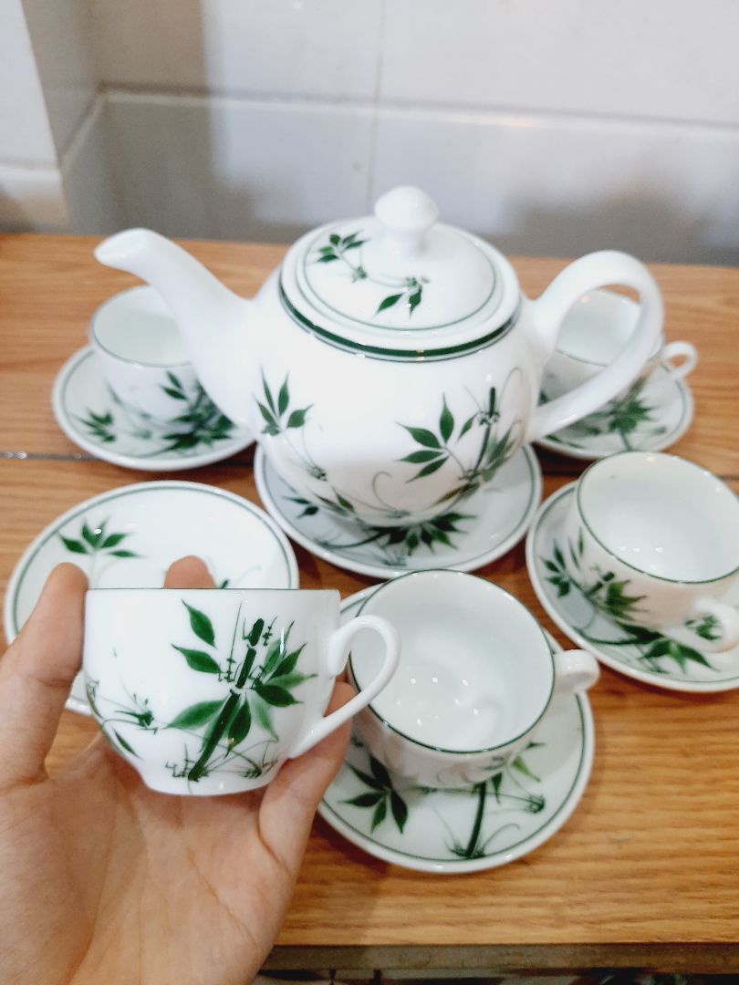 đơn giản mà đẹp lắm nha mọi người. chỉ là màu đậm hơn shop đăng thôi, giống màu xanh rêu á