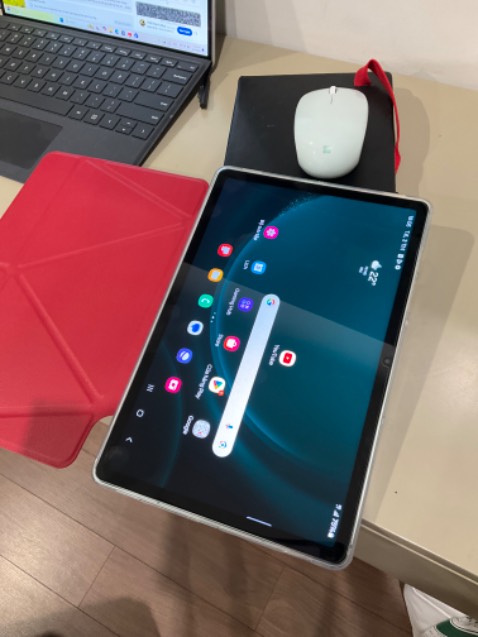 Ốp da đẹp. Trước khi mua nên tham khảo ý kiến của shop để vừa vặn.