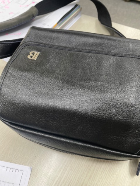 Hàng đúng như gì shop quảng cáo. Ủng hộ buôn bán hàng thật. Chúc shop làm ăn phát đạt. Triệu like.