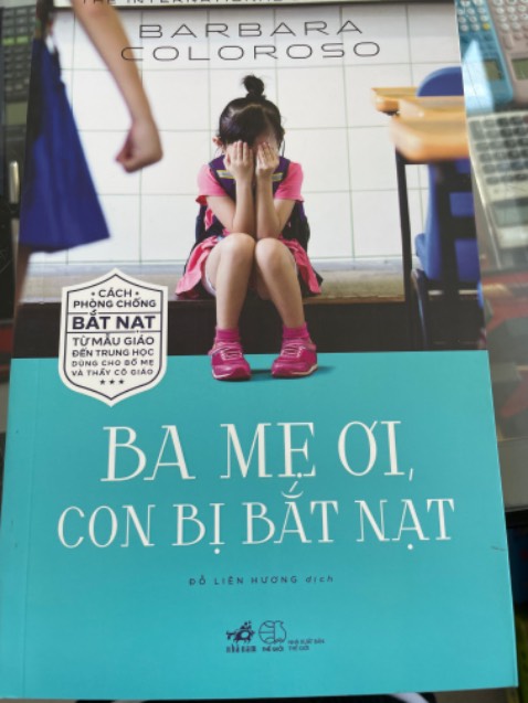 khá hay và cần thiết, ai trong chúng ta cũng từng là nạn nhân bị bắt nạt. hệ thống trường công của Việt Nam chất lượng thì.....nên đọc để hiểu và bảo vệ con.